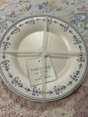 Threshold studio McGee set of 4 Blue Floral Rim melamine salad Plate